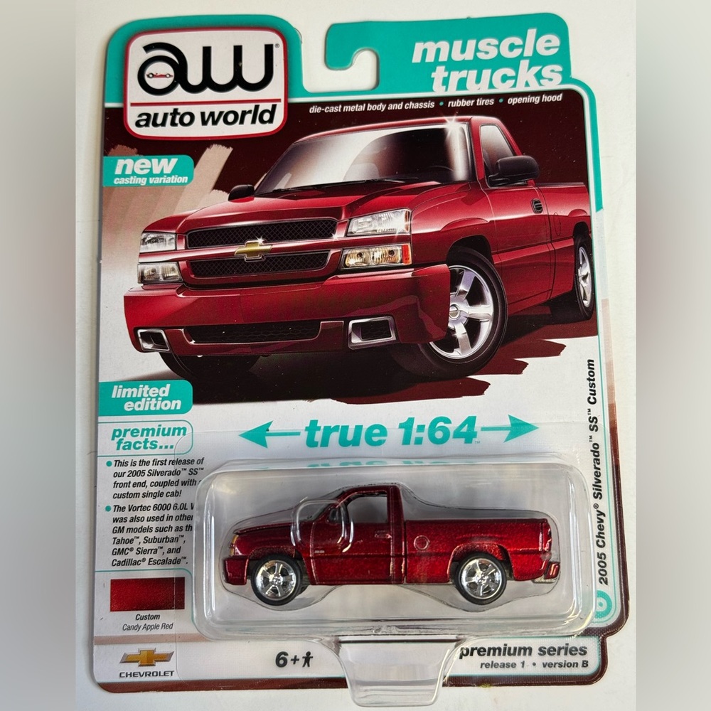 Auto World Muscle Trucks 2005 CHEVY SIVERADO SS CUSTOM